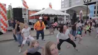 Raw Video: Flash mob at grand opening of Denver Union Station