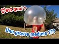 Fun  delires avec les mega bulles super wubble bubble ball dans le jardin 