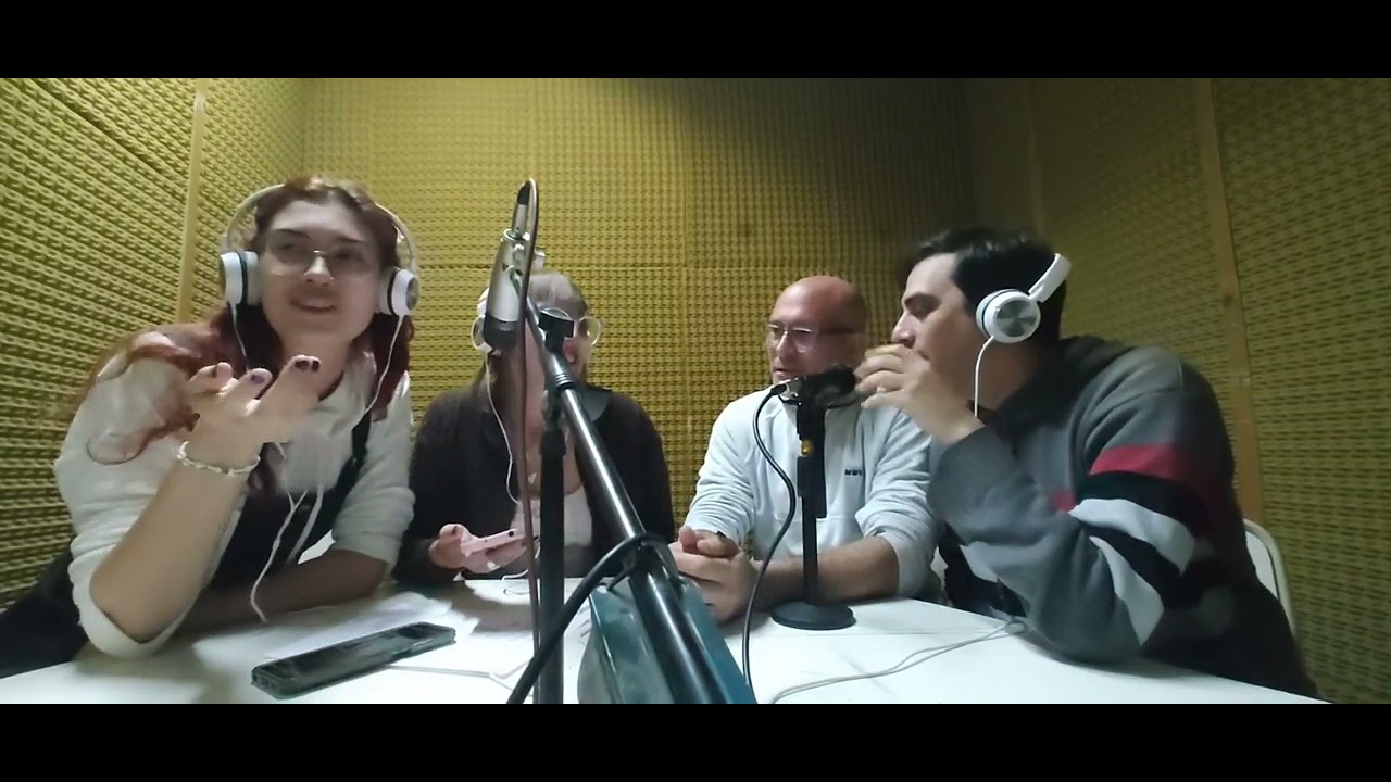 EL PRIMER PROGRAMA De "De que viven" - YouTube