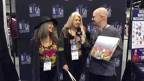 Denise Kaufman and Diane Vitalich at the NAMM Show...