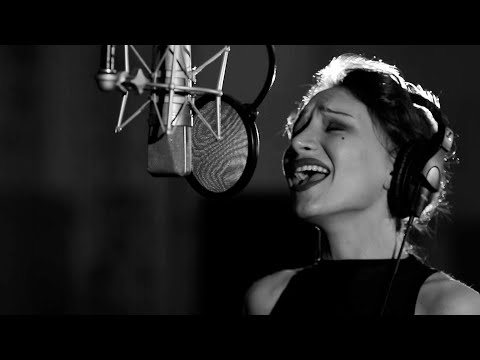 Nuci Nebieridze with Gori Women's Choir - Struggle Dance