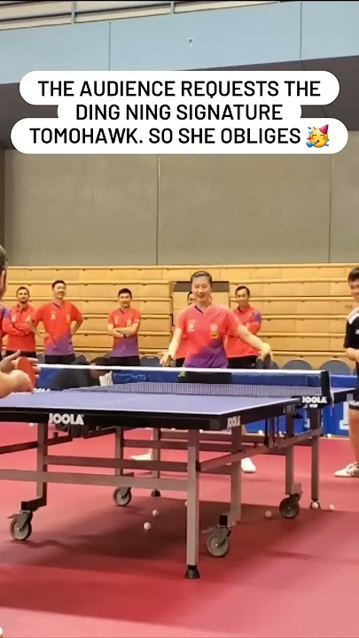 Ding Ning shows off her signature tomohawk serve on request #tabletennis #pingpong #tenisdemesa