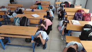 Çök-Kapan-Tutun Akbez Ortaokulu Deprem Tatbikatı 2022 