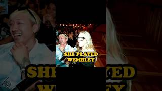 DID SHE SING BETTER THAN ME? #shorts Morgan jay in London. Autotune comedy guy #concert #duet #funny