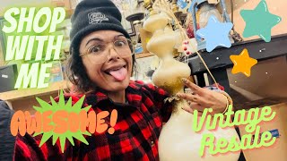 “A Lot Of Crazy Stuff”| SHOP WITH ME | VINTAGE RESALE | ANTIQUE MALL FINDS | THRIFTING | FLEA MARKET