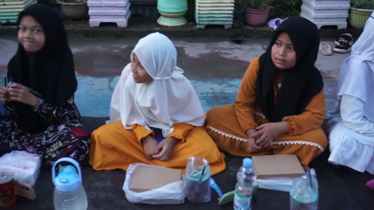 Siswa SDN No. 6 Kampung Baru Buka Bersama di Lanjutkan Shalat Magrib dan Isya terakhir Shalat Tarwih