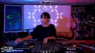 Azami @ SubRadio Bcn / Visuals by Crespivis / 08.06.2024