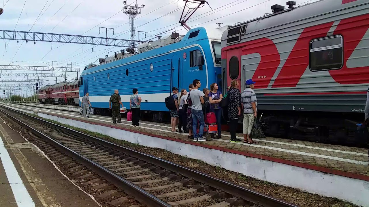 Пермь новороссийск поезд купить. Эп1м-756. Поезд 326 Новороссийск Пермь. Волгоград Новороссийск поезд. Поезд 326 Пермь 2.