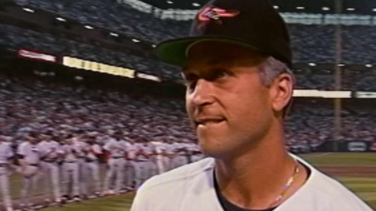1993 ASG: Ripken Jr. is introduced in Baltimore