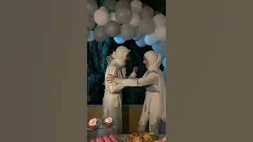 جزء من حفلة ال Bride To Be اتجوزي يلا بقى 