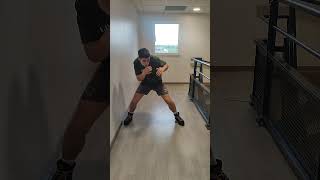 voilà un round de shadow Boxing que du déplacement et esquives 2 minutes 💪🙏