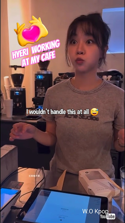 so star stuck, she tried paying with a room card! 😭 #hyeri #shorts #viral