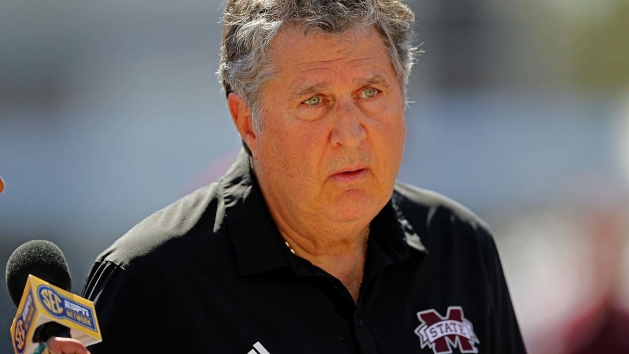 Mississippi State's Mike Leach airlifted to hospital, listed in critical ...