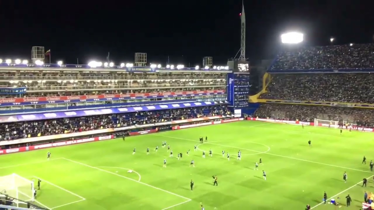 Argentina Fans chanting Messi’s name at the La Bombonera !