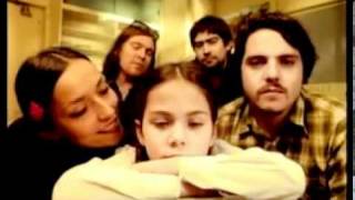 Javiera & Los Imposibles - Maldita Primavera ( Video Clip Oficial ) chords