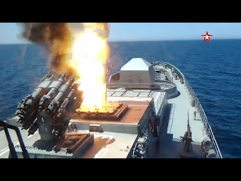 Запуск крылатой ракеты