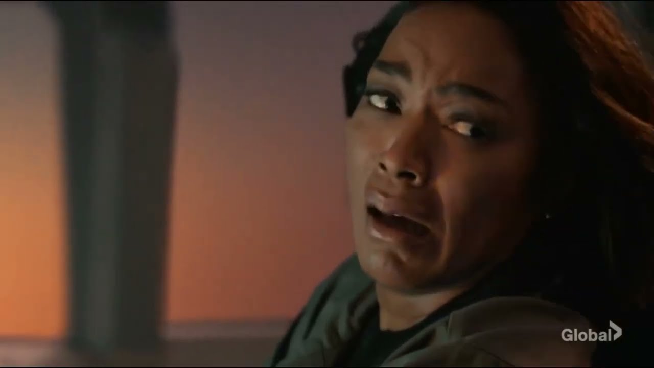 9-1-1 8x02 "I just picked up a copilot"