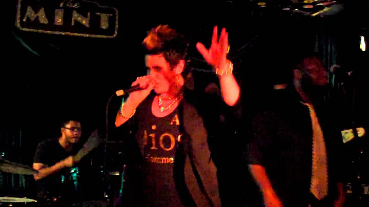 Shelly Fairchild - Take Me Down (8/17/2011 - Los A...