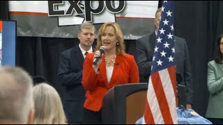 FOX 13 News anchor/reporter Amy Nay sings national anthem
