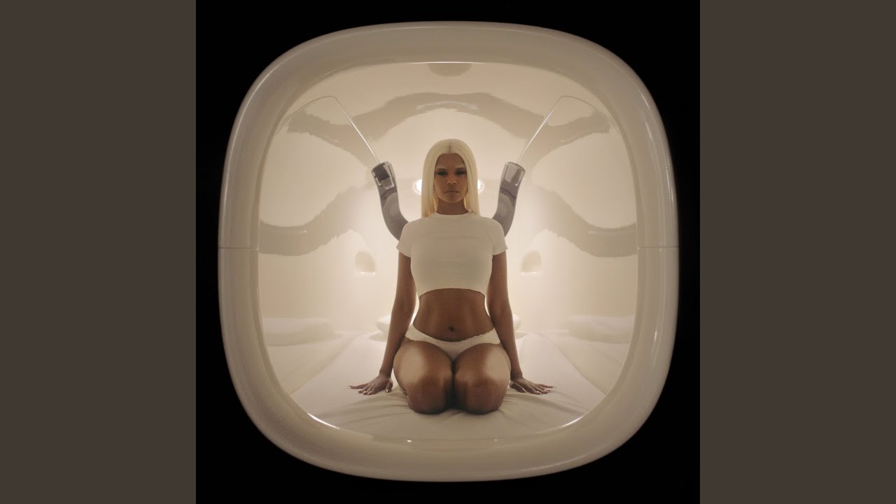 在 YouTube 上观看 Far Away (DJ LHC Remix) 在 YouTube 上观看 Far Away (DJ LHC Remix)