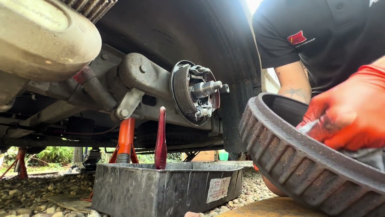 Mobile Caravan Servicing - Brake Problems!