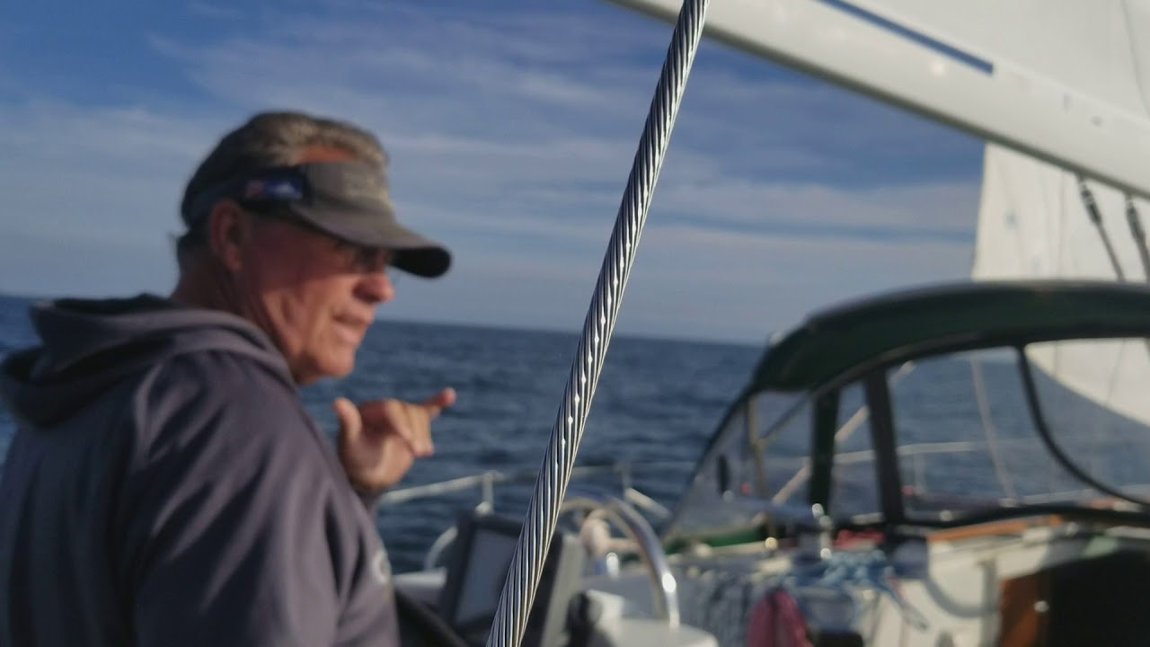 Sailing on a Beneteau Oceanis 400