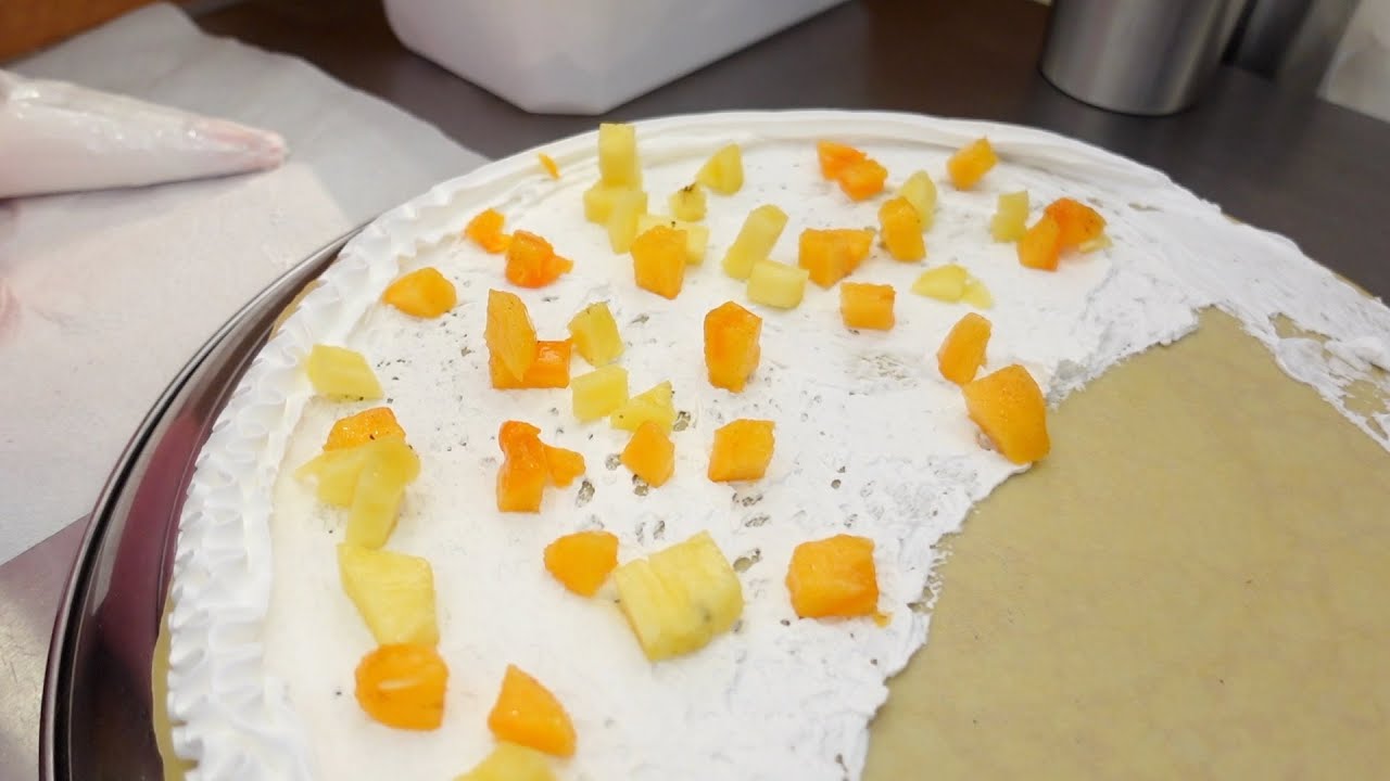 【衝撃】関西で見つけた最先端で大人気すぎるクレープ屋さん