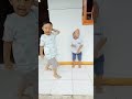 ini anak lgh pada bahagia