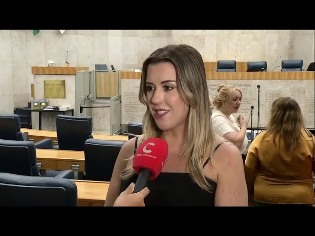 Câmara sedia lançamento do 30º volume de Mulheres de Vanguarda