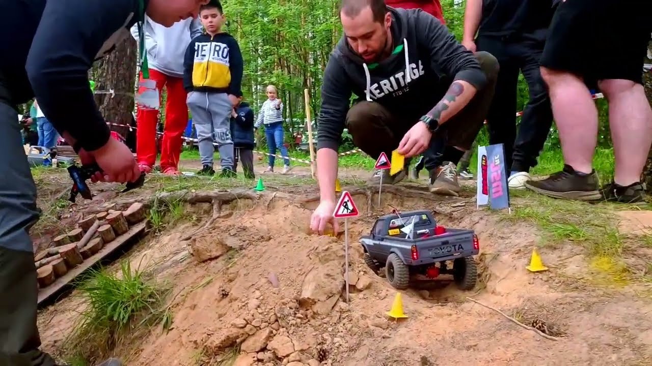 Axial scx10-2 Hilux 2nd run at MSG Fest 2023 (class 0) | Built RC