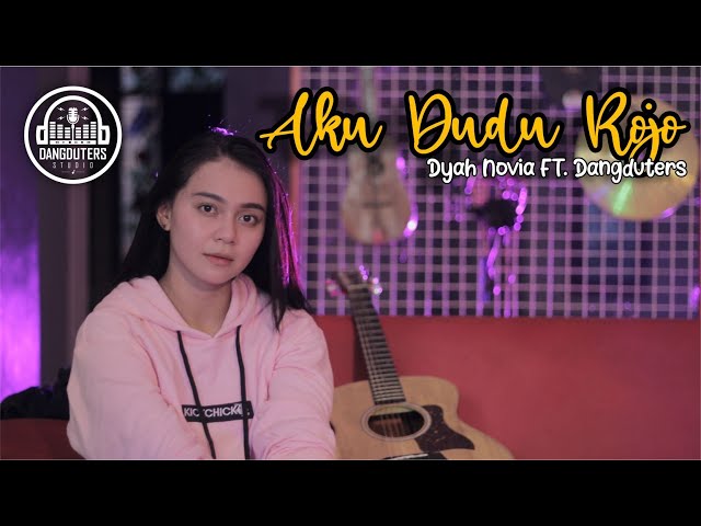 Aku Dudu Rojo - Didi Kempot (cover) by Diah Novia feat. Dangduters Band class=