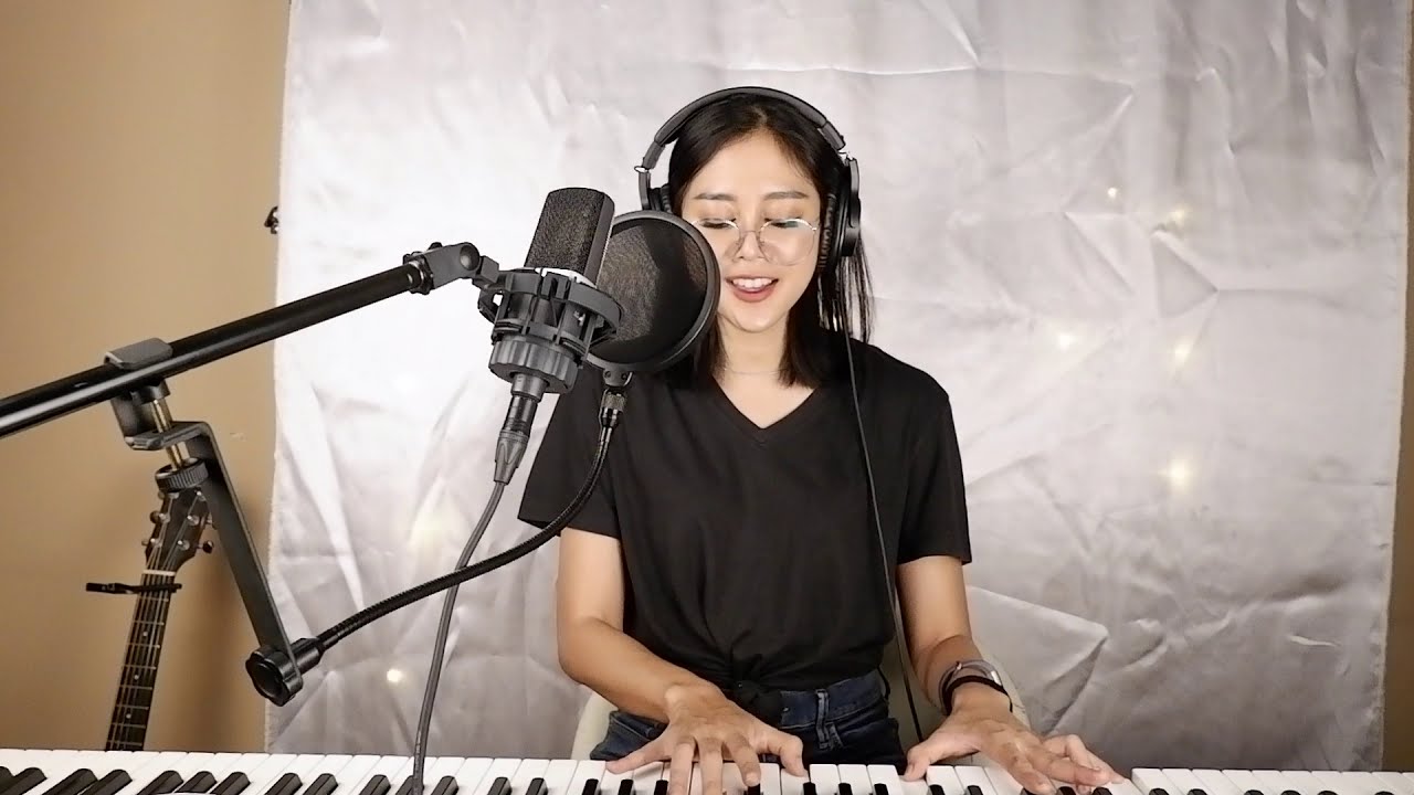 Merdunya Nadhira Ulya Bawakan Lagu ‘A Thousand Miles’ Sambil Pamer Skill Main Piano