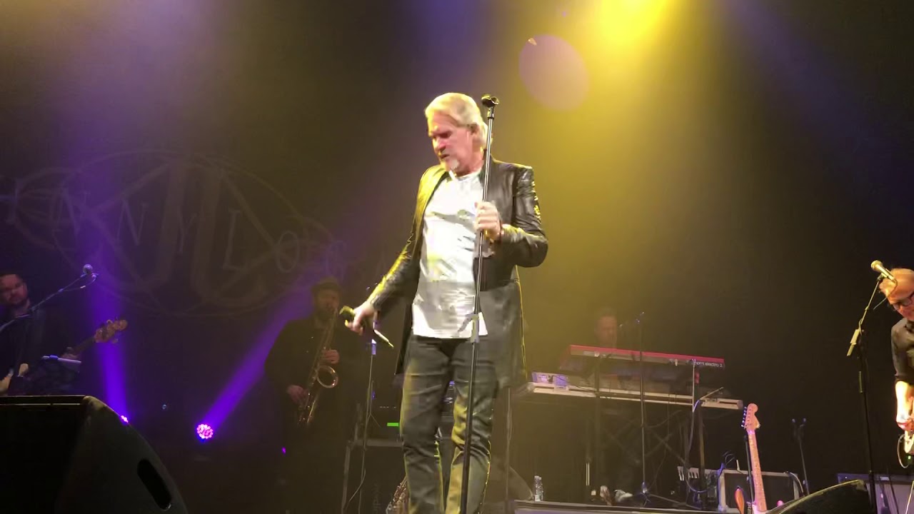 Johnny Logan “She’s an adiction”