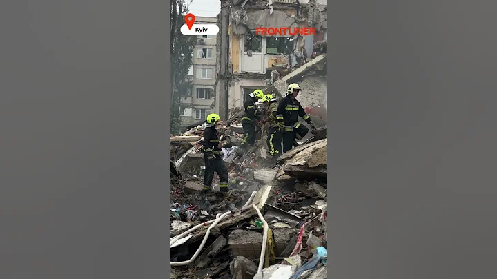 Russian missile strike destroys Kyiv apartment building