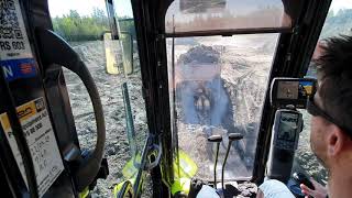 80 tons of steel on soft ground, Cat 374 F LME loading clay in different ways! screenshot 1