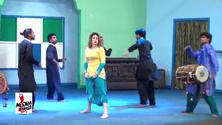 Punjabi Mundey Lein Chaskey Qismat Baig 2016 Stani Mujra Dance 640X360