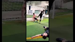 Main bola normal✖️ main bola sambil bertarung✅ #soccer #kjmain