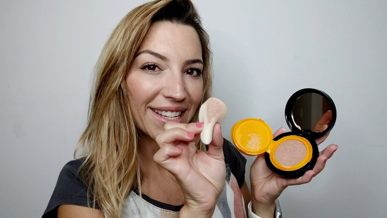 Fotomaquillate con Esther Rivero. Heliocare 360° Color Cushion - YouTube