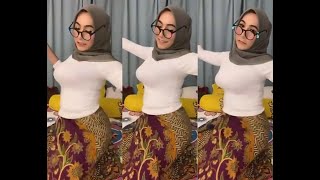 TANTE ELLYSYA CANTIK BIGO LIVE...