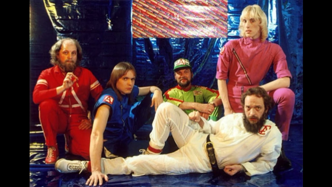 JETHRO TULL - A LA MODE The 40th Anniversary Edition 2021 - YouTube