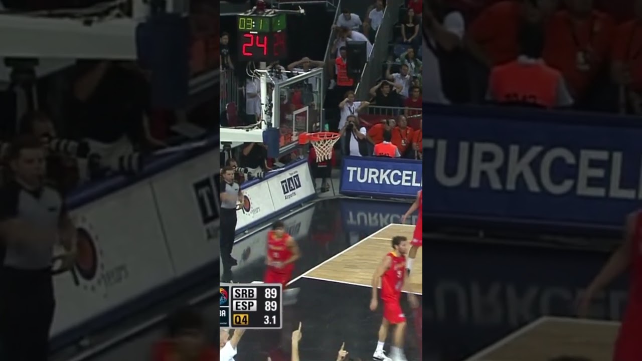 With everything on the line, Teodosic did THIS 😳 🇷🇸 #FIBAWC