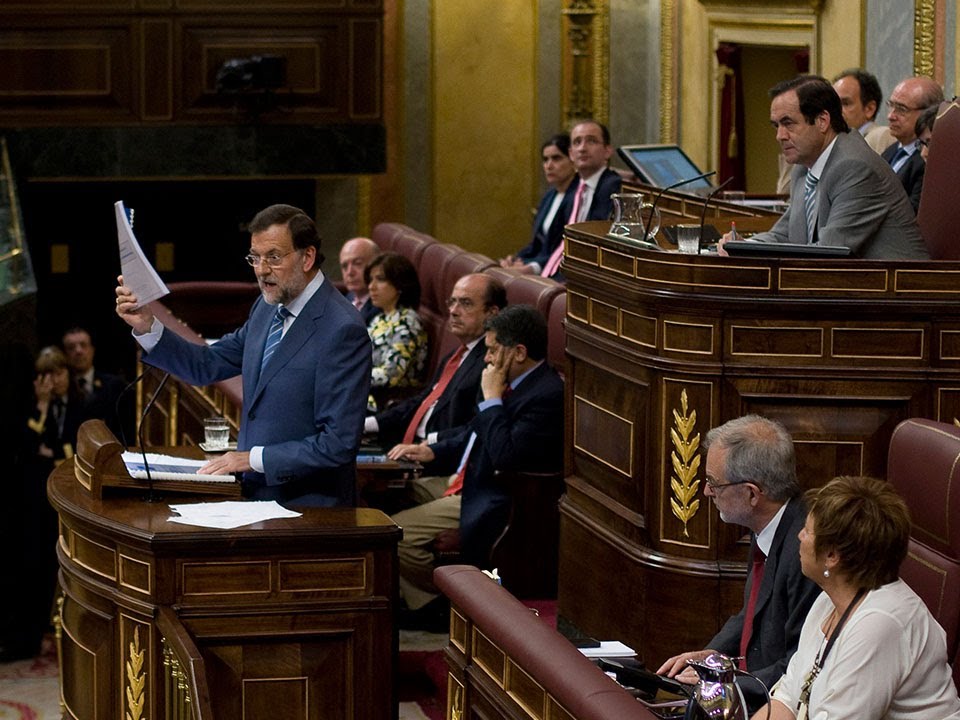 Mariano Rajoy le ofrece a Zapatero las propuestas del PP