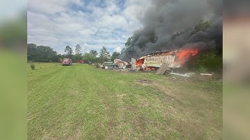 VIDEO: Fire destroys trailer near Slocomb