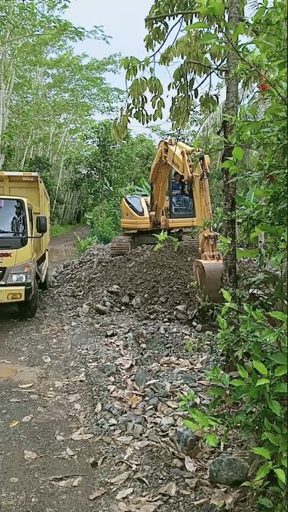 Video viral 21 detik helper belajar excavator 😂