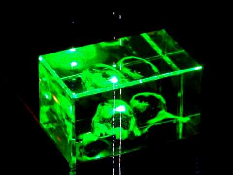 3d Lasergravur 2 Martinaglia Optik Ag Foto In 3d Glas Youtube