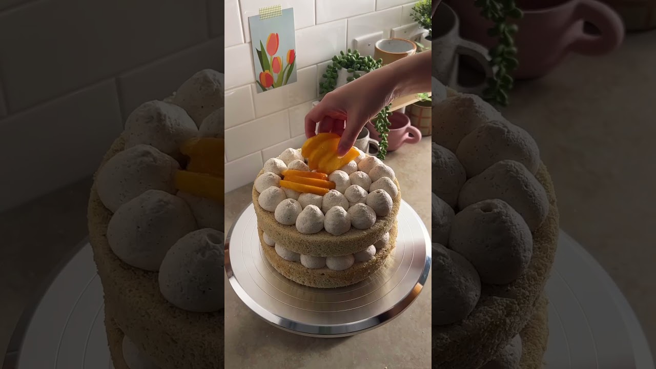 homemade peaches and cream cake 🍑