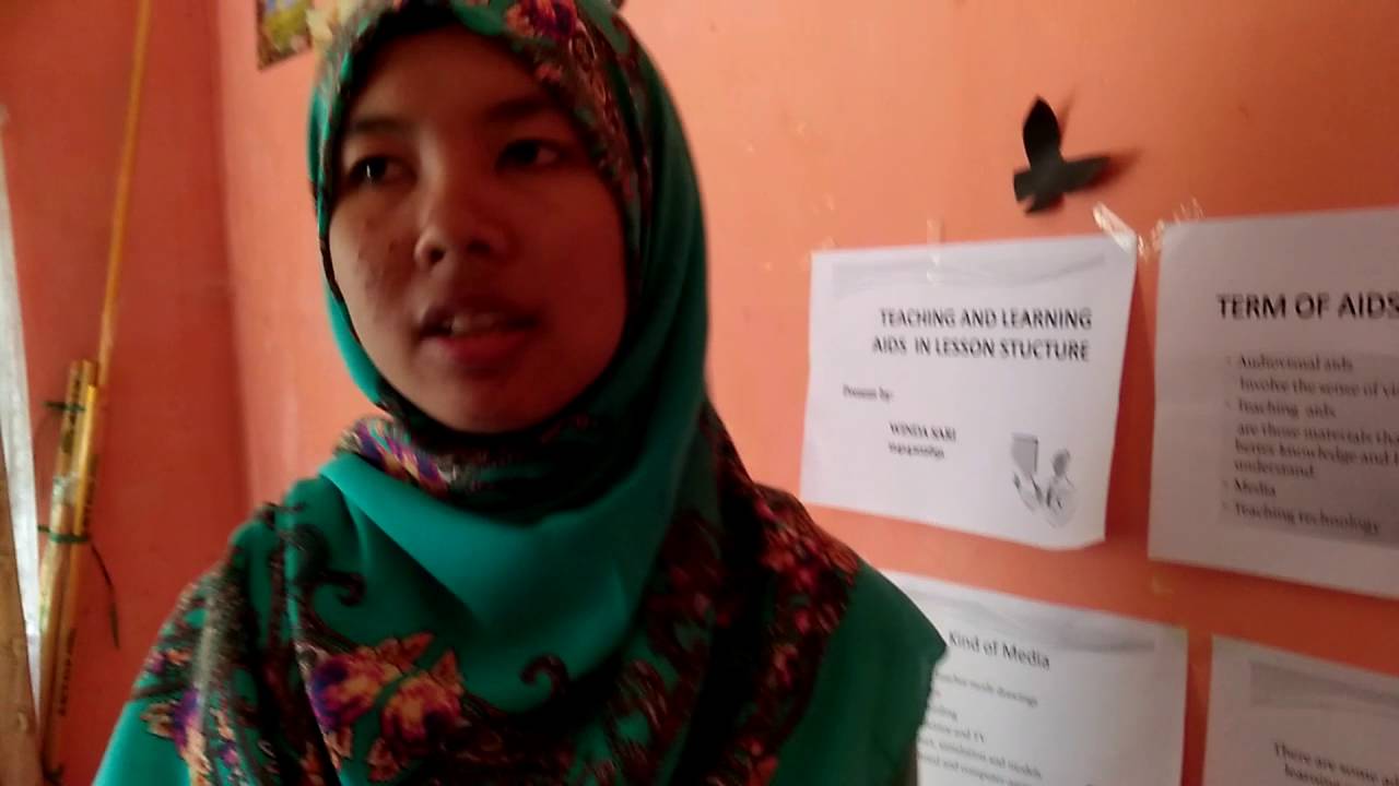 Winda Sari 11414202691 4D TEACHING AND LEARNING AIDS IN LESSON 