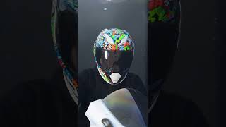 ULTRAFLITE DOODLE
Sketch your way through the chaos of the streets with the Ultraflite Doodle. Draw your own line with the chaotic skull pop-art, and turn out the lights to reveal glow-in-the-dark hits. ULTRAFLITE DOODLE