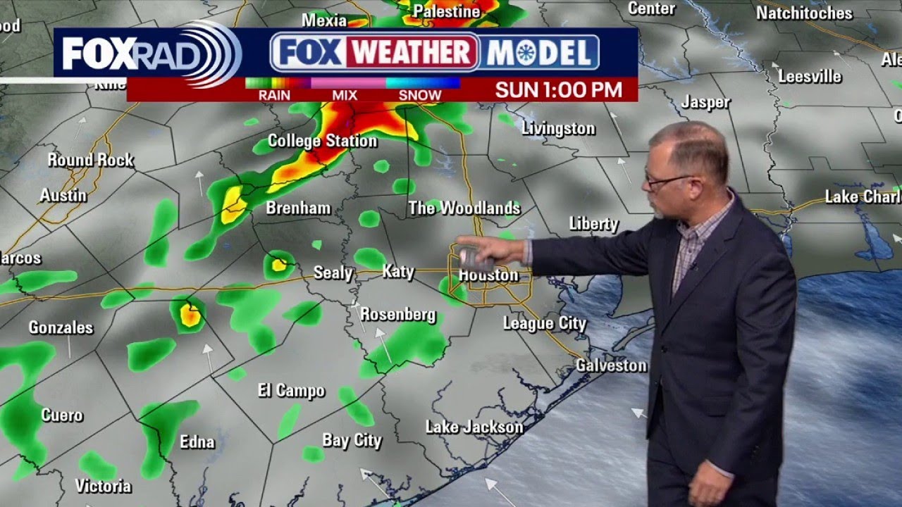 Houston weather: Scattered rain chances continue Sunday - YouTube