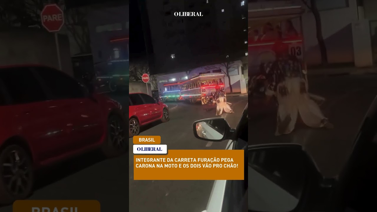 ACIDENTE ENGRAÇADO! Fofão da Carreta Furacão pega carona na moto e os dois VÃO PARA O CHÃO!